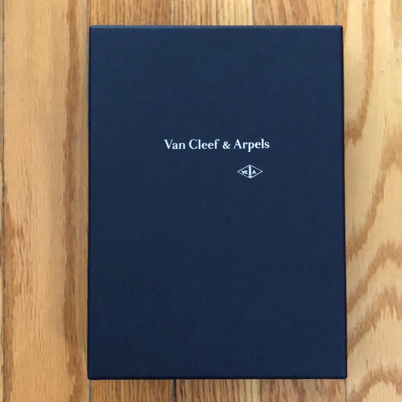 NWOT Van Cleef & Arpels Leather Cover and Journal - Picture 13 of 16